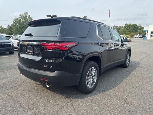 2022 Chevrolet Traverse LT Leather