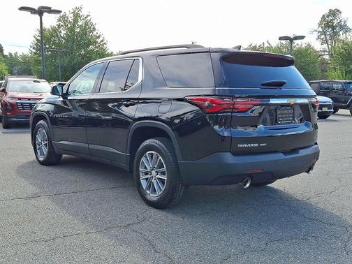 2022 Chevrolet Traverse LT Leather