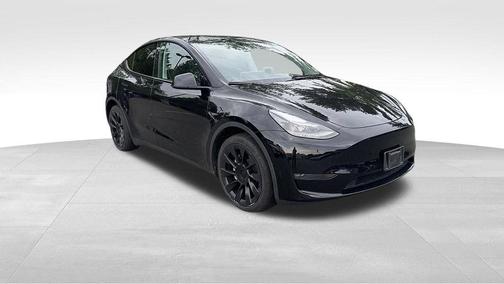 Black 2024 Tesla Model Y Long Range