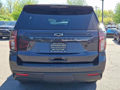 Dark Ash Metallic 2023 Chevrolet Suburban 4WD Z71