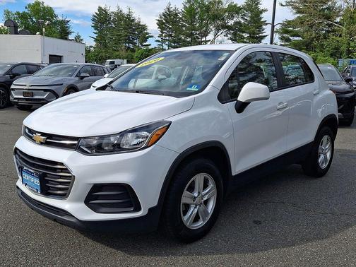 Summit White 2020 Chevrolet Trax LS