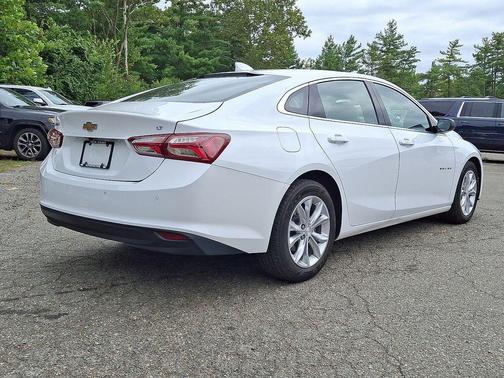 2021 Chevrolet Malibu FWD LT