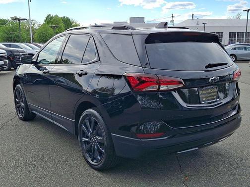 Mosaic Black Metallic 2024 Chevrolet Equinox AWD RS