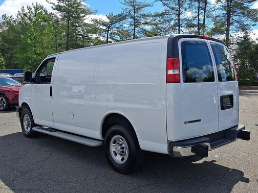 Summit White 2024 Chevrolet Express 2500 Work Van