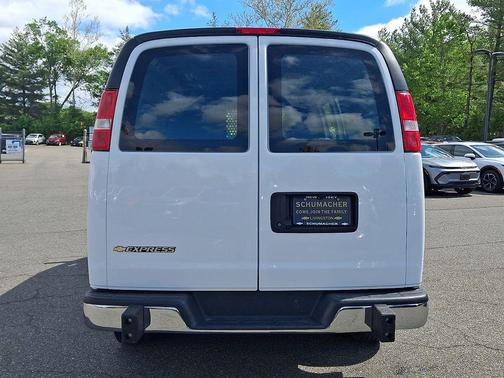 Summit White 2024 Chevrolet Express 2500 Work Van