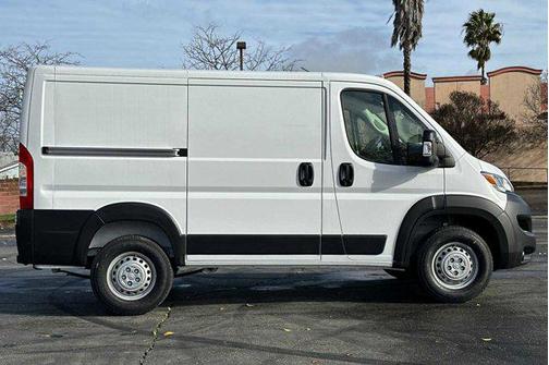 2025 RAM ProMaster 1500 Low Roof