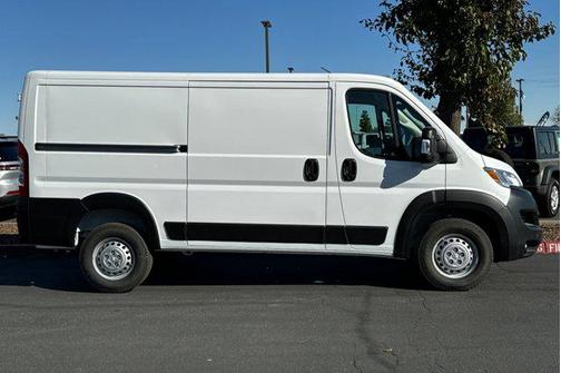 2025 RAM ProMaster 1500 Low Roof
