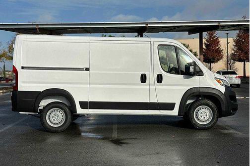 2025 RAM ProMaster 1500 Low Roof