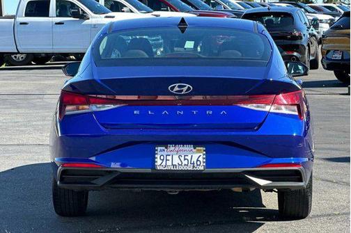 2022 Hyundai ELANTRA SEL