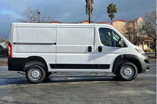 2025 RAM ProMaster 1500 Low Roof