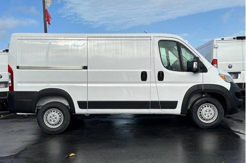 2025 RAM ProMaster 1500 Low Roof