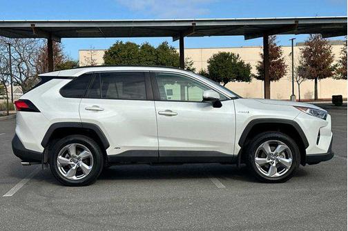 2021 Toyota RAV4 Hybrid XLE Premium