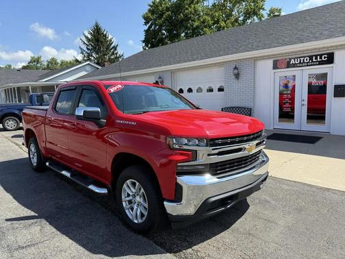 RED 2019 Chevrolet Silverado 1500 LT