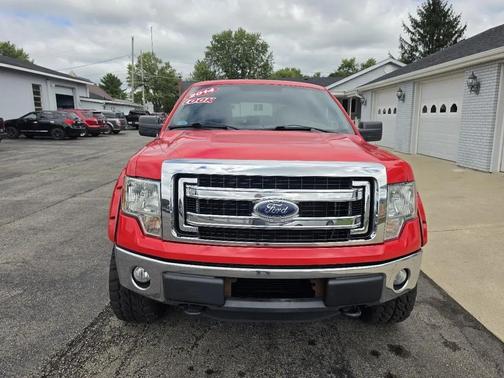RED 2014 Ford F-150 XLT