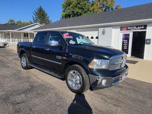 Black Forest Green Pearlcoat 2016 RAM 1500 Laramie