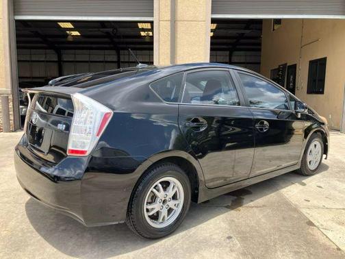 2010 Toyota Prius III