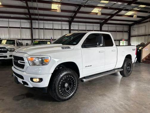 White 2024 RAM 1500 Big Horn/Lone Star