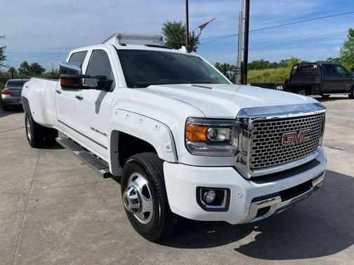 2016 GMC Sierra 3500 Denali