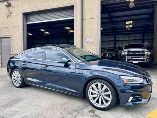 Moonlight Blue Metallic 2018 Audi A5 2.0T Premium