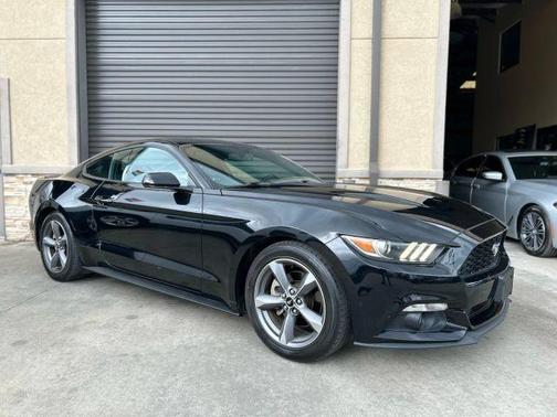 2016 Ford Mustang V6