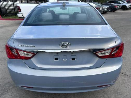 Iridescent Silver Blue Pearl Mica 2012 Hyundai SONATA GLS
