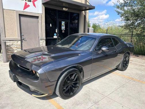 2015 Dodge Challenger SXT