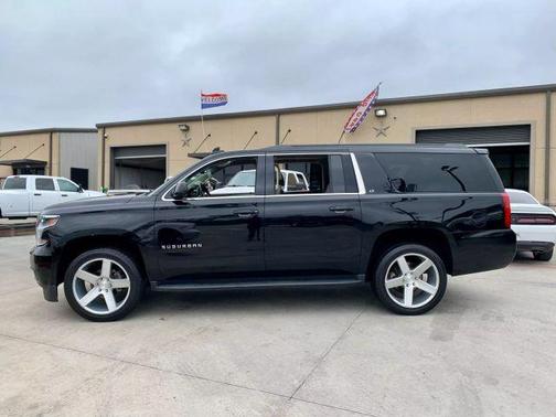 2017 Chevrolet Suburban LT