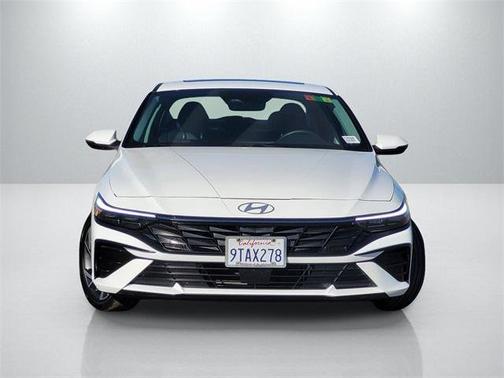 2025 Hyundai ELANTRA HEV Limited