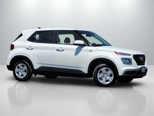 2020 Hyundai VENUE SE