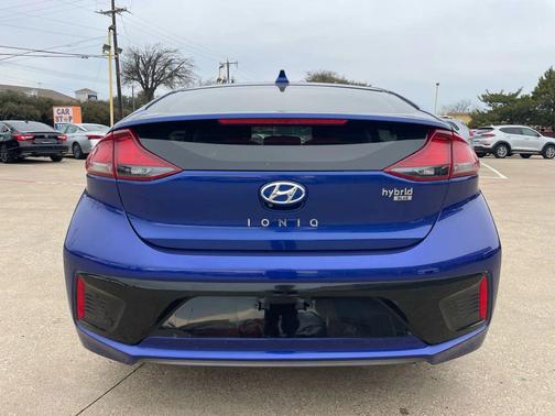 2019 Hyundai IONIQ Hybrid Blue