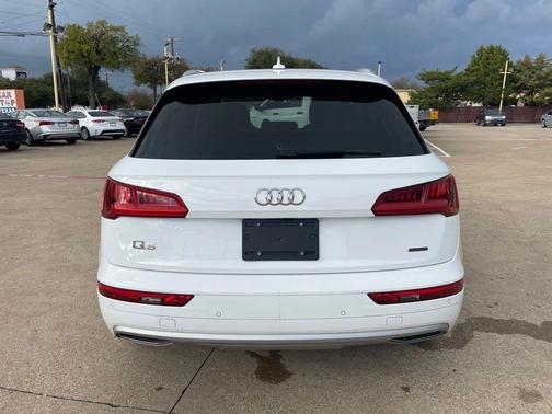 2019 Audi Q5 2.0T Premium Plus