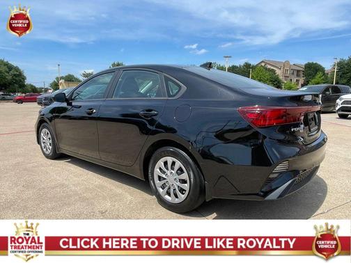 Aurora Black 2023 Kia Forte LX