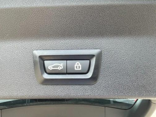Black 2022 BMW X3 sDrive30i