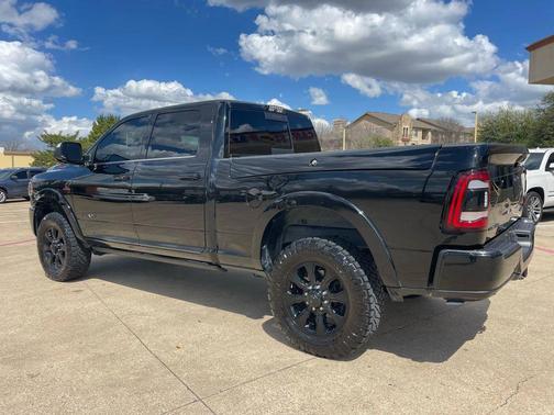 2020 RAM 2500 Limited Crew Cab 4x4 6'4' Box
