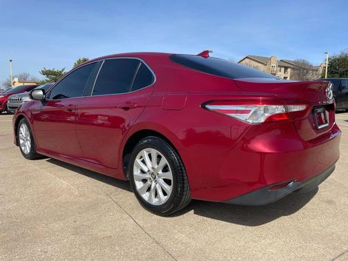 2020 Toyota Camry LE