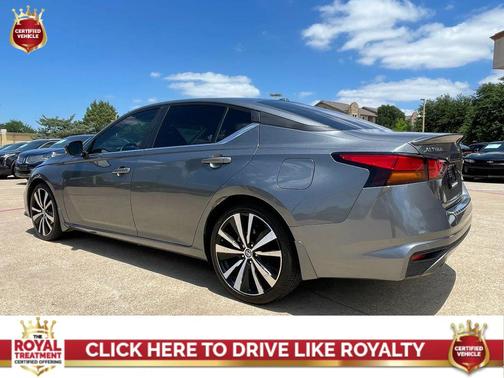 Gun Metallic 2021 Nissan Altima SR FWD