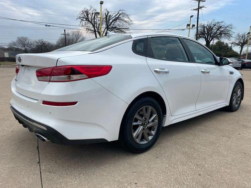 2020 Kia Optima LX