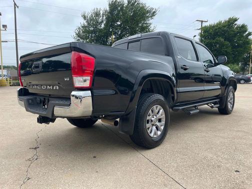 2017 Toyota Tacoma SR5