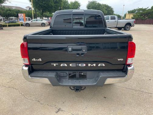 2017 Toyota Tacoma SR5