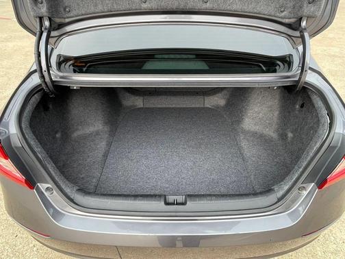 Modern Steel Metallic 2018 Honda Accord EX-L