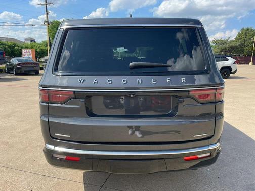 Baltic Gray Metallic Clearcoat 2022 Jeep Wagoneer Series III 4x4