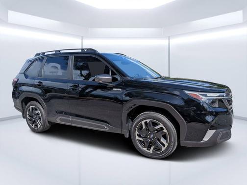 Crystal Black Silica 2025 Subaru Forester Hybrid Limited