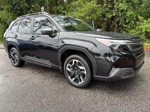 Crystal Black Silica 2025 Subaru Forester Hybrid Limited