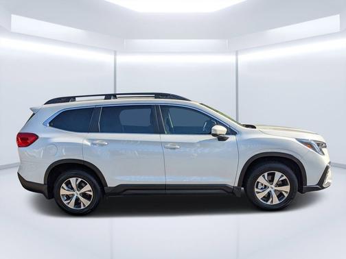 Crystal White Pearl 2025 Subaru Ascent Premium