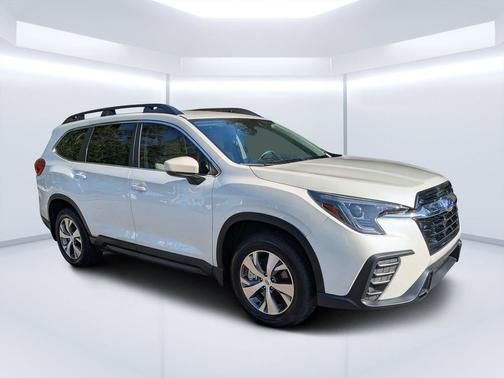 Crystal White Pearl 2025 Subaru Ascent Premium