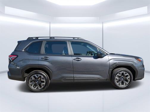 2025 Subaru Forester Base