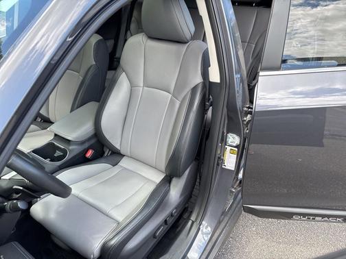 Magnetite Gray Metallic 2025 Subaru Outback Limited