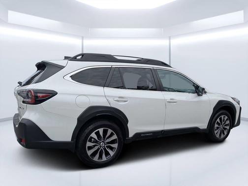 Crystal White Pearl 2024 Subaru Outback Limited