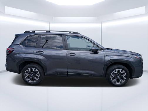 Magnetite Gray Metallic 2026 Subaru Forester Premium