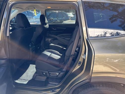 2024 Subaru Ascent Premium